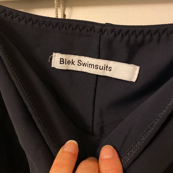 Blek - One-Piece Swimsuit in Navy - Picture 4 of 4